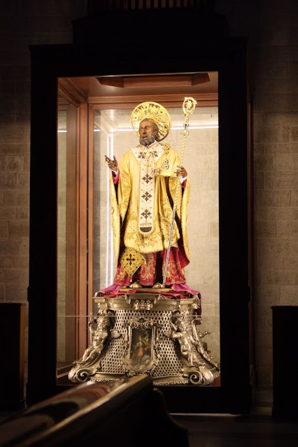 Statue of Saint Nicholas of Bari inside the Basilica