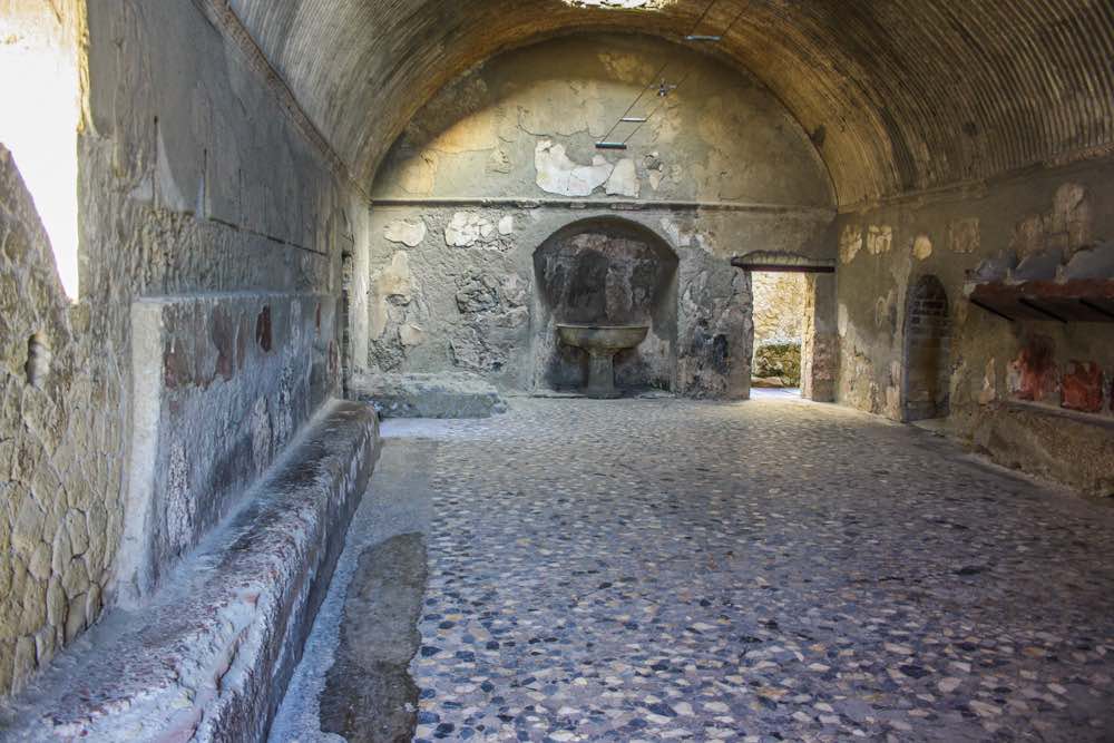 Apodyterium of the male section of the thermal bath