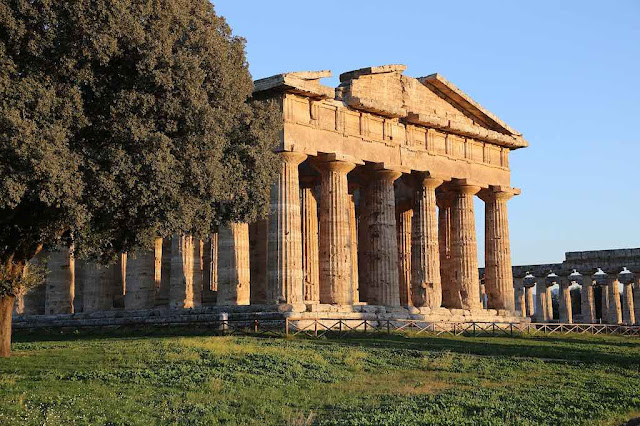 archaeological area of paestum guided tours