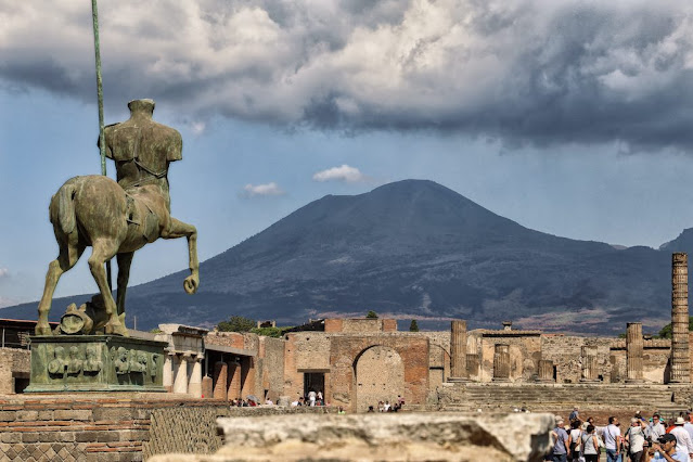 Archaeological park of Pompeii guided tours