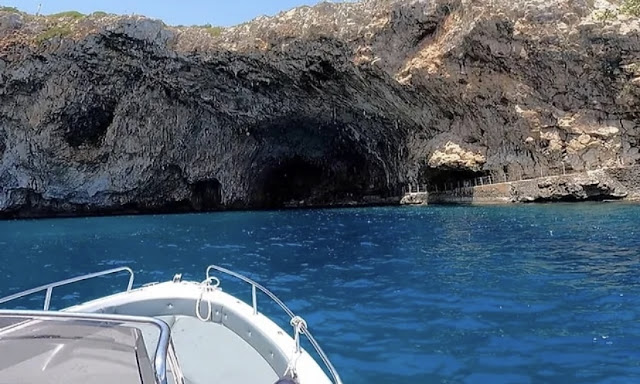 Zinzulusa grotto cave in Castro Puglia